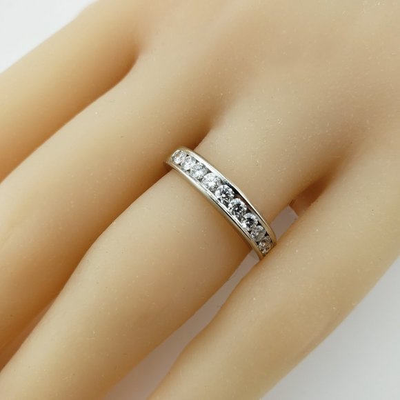 14 Karat White Gold Diamond Wedding Band Ring Size 6 #10076 - Picture 9 of 9